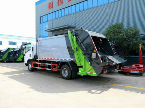 Garbage Compactor Truck - ISUZU - 8CBM