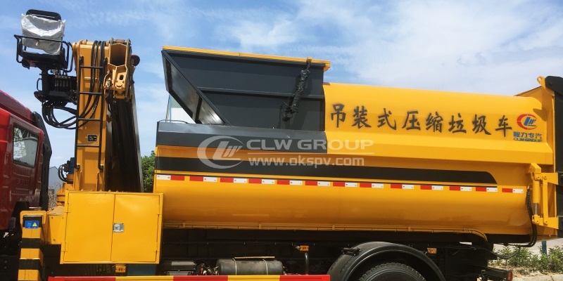 compactor garbage truck with crane 8