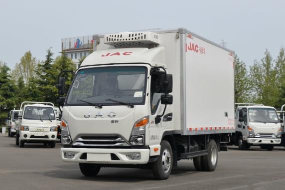 JAC 1-3t small refrigerator box truck